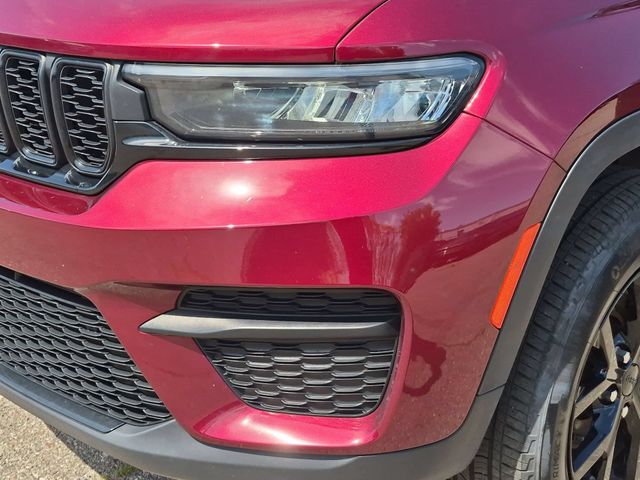 Thumbnail: 2024 Jeep Grand Cherokee - 23