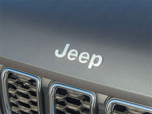 Thumbnail: 2025 Jeep Grand Cherokee - 7