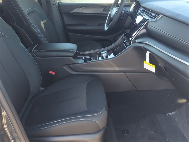 Thumbnail: 2025 Jeep Grand Cherokee - 11