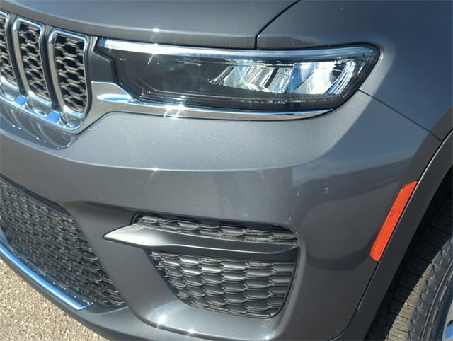 Thumbnail: 2025 Jeep Grand Cherokee - 24