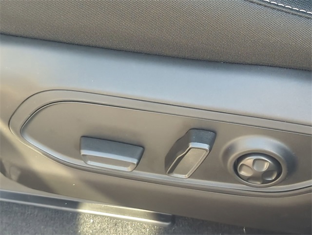 Thumbnail: 2025 Jeep Grand Cherokee - 26