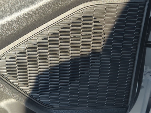 Thumbnail: 2025 Jeep Grand Cherokee - 34