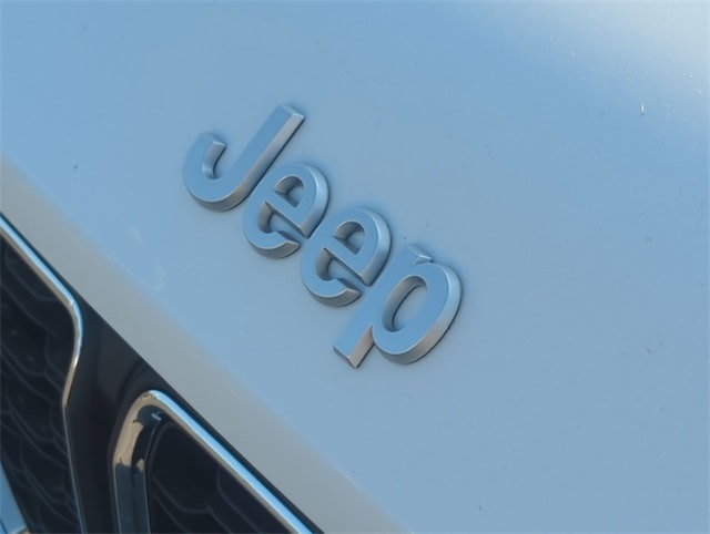 Thumbnail: 2025 Jeep Grand Cherokee - 24