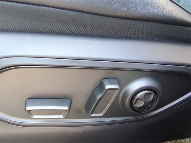 Thumbnail: 2025 Jeep Grand Cherokee - 26