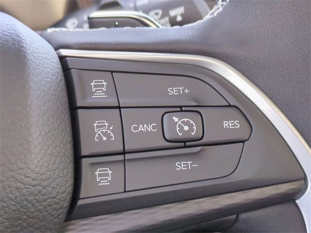 Thumbnail: 2025 Jeep Grand Cherokee - 32