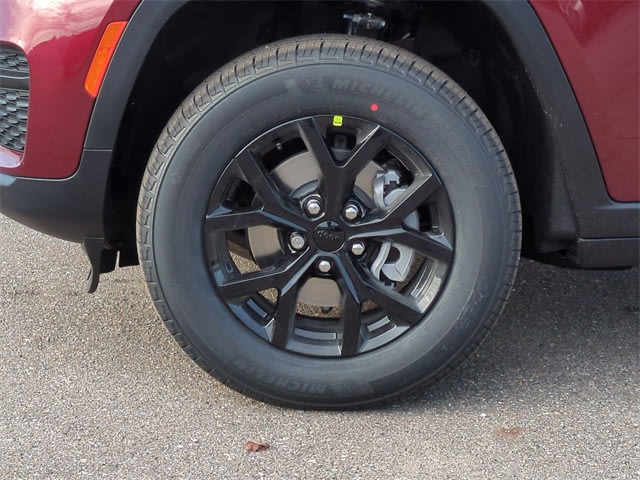 Thumbnail: 2025 Jeep Grand Cherokee - 8