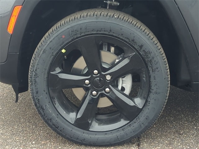 Thumbnail: 2025 Jeep Grand Cherokee - 8