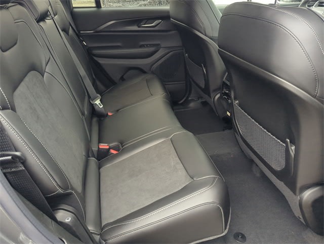 Thumbnail: 2025 Jeep Grand Cherokee - 28