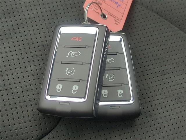 Thumbnail: 2025 Jeep Grand Cherokee - 18