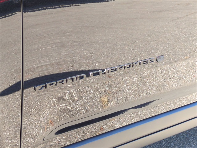 Thumbnail: 2025 Jeep Grand Cherokee - 25