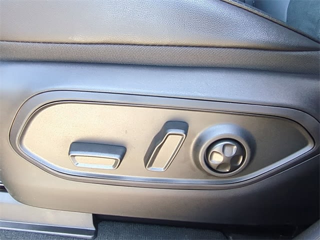 Thumbnail: 2025 Jeep Grand Cherokee - 26