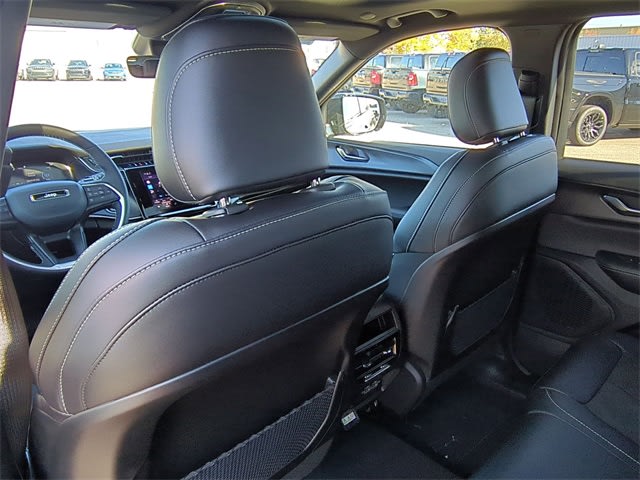 Thumbnail: 2025 Jeep Grand Cherokee - 12