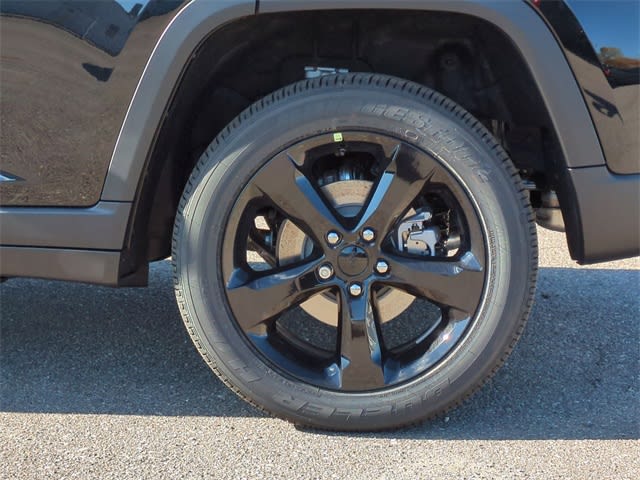 Thumbnail: 2025 Jeep Grand Cherokee - 8