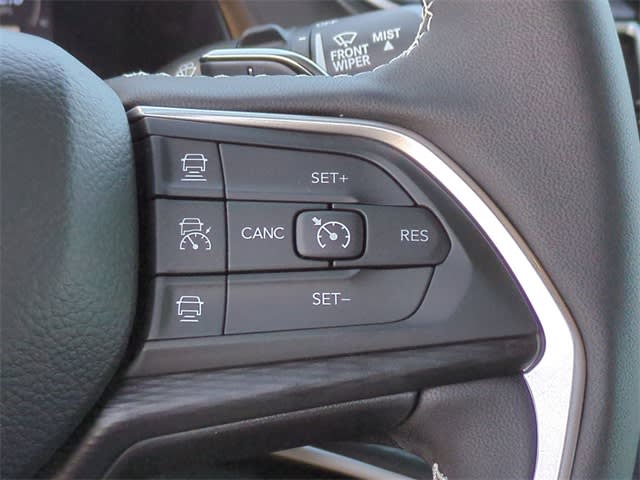 Thumbnail: 2025 Jeep Grand Cherokee - 32