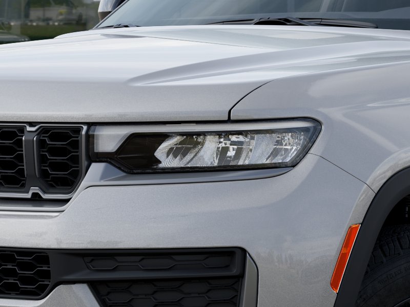 Thumbnail: 2026 Jeep Grand Cherokee - 17