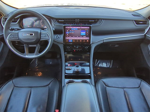 Thumbnail: 2023 Jeep Grand Cherokee - 10