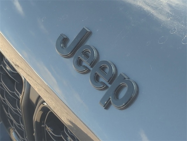 Thumbnail: 2025 Jeep Grand Cherokee - 17