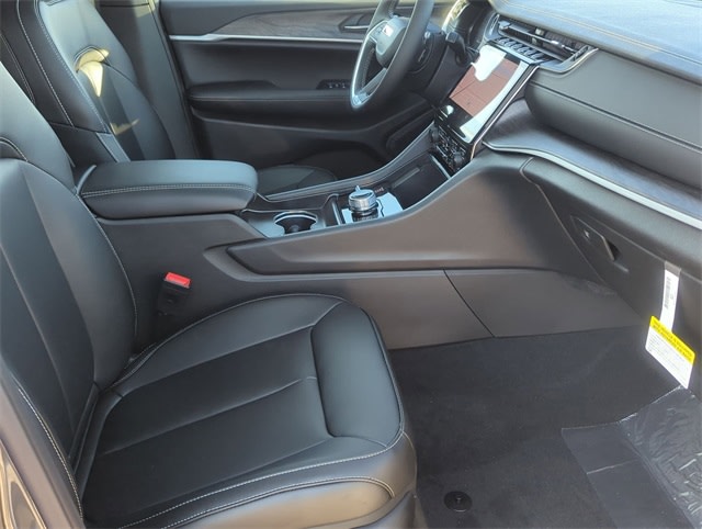 Thumbnail: 2025 Jeep Grand Cherokee - 10