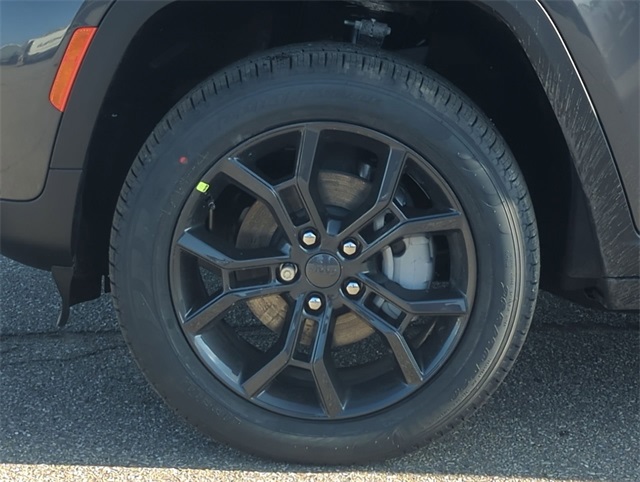 Thumbnail: 2025 Jeep Grand Cherokee - 7