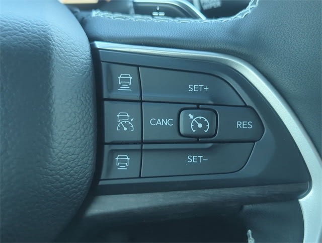 Thumbnail: 2025 Jeep Grand Cherokee - 30