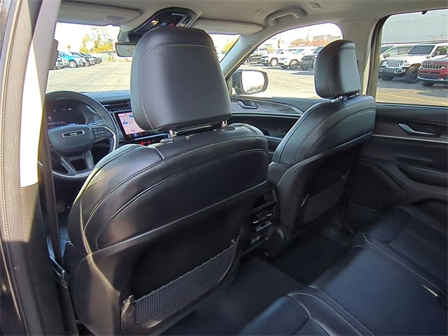 Thumbnail: 2023 Jeep Grand Cherokee - 13