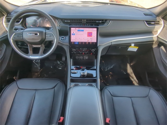 Thumbnail: 2025 Jeep Grand Cherokee - 10