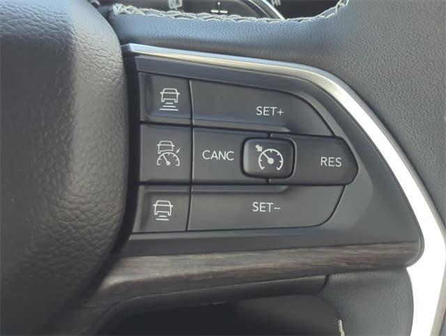 Thumbnail: 2025 Jeep Grand Cherokee - 33