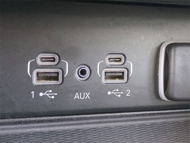 Thumbnail: 2023 Jeep Grand Cherokee - 17