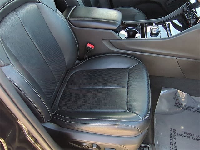 Thumbnail: 2023 Jeep Grand Cherokee - 29