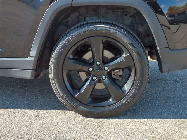 Thumbnail: 2023 Jeep Grand Cherokee - 8