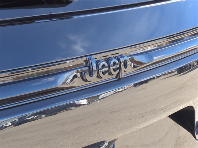 Thumbnail: 2023 Jeep Grand Cherokee - 7