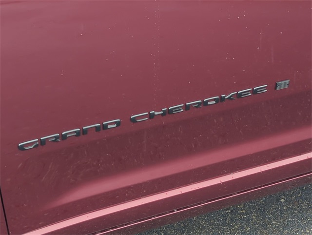 Thumbnail: 2025 Jeep Grand Cherokee - 23