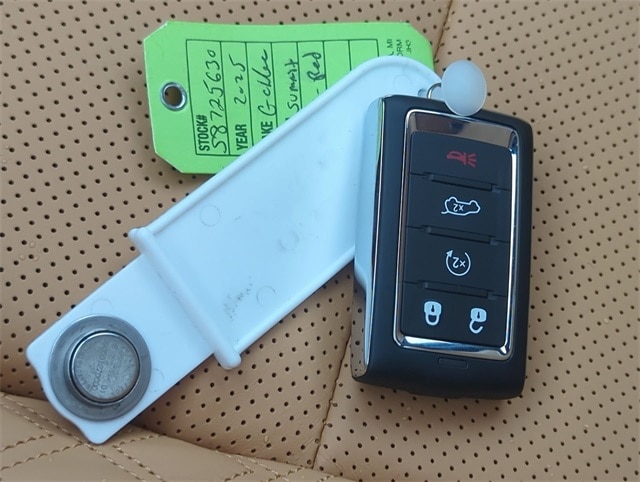 Thumbnail: 2025 Jeep Grand Cherokee - 16