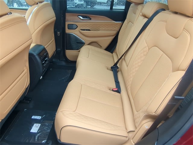 Thumbnail: 2025 Jeep Grand Cherokee - 26