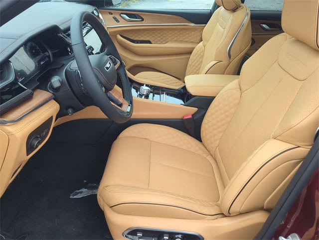 Thumbnail: 2025 Jeep Grand Cherokee - 10