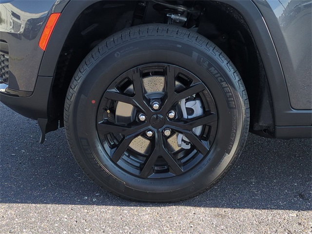 Thumbnail: 2025 Jeep Grand Cherokee L - 8