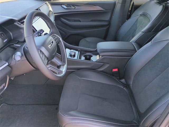 Thumbnail: 2025 Jeep Grand Cherokee L - 10