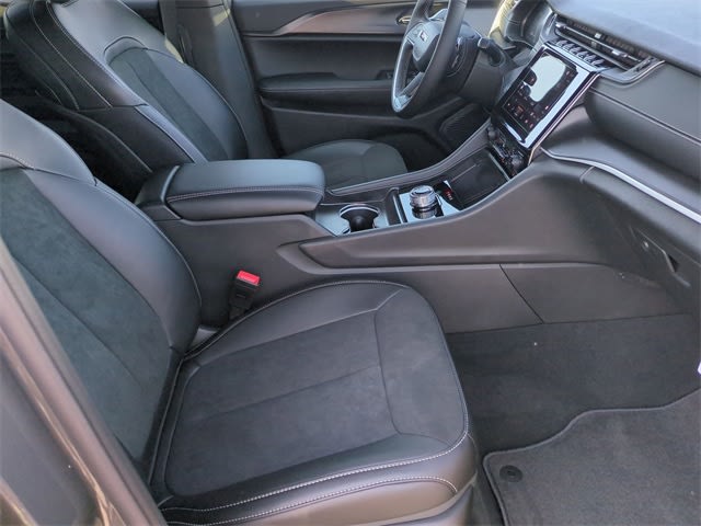 Thumbnail: 2025 Jeep Grand Cherokee L - 25