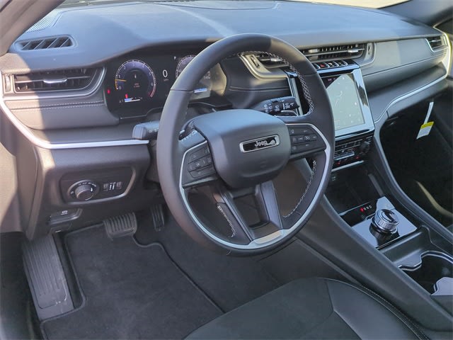 Thumbnail: 2025 Jeep Grand Cherokee L - 2