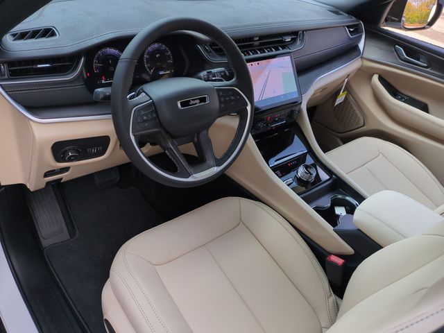 Thumbnail: 2025 Jeep Grand Cherokee L - 2