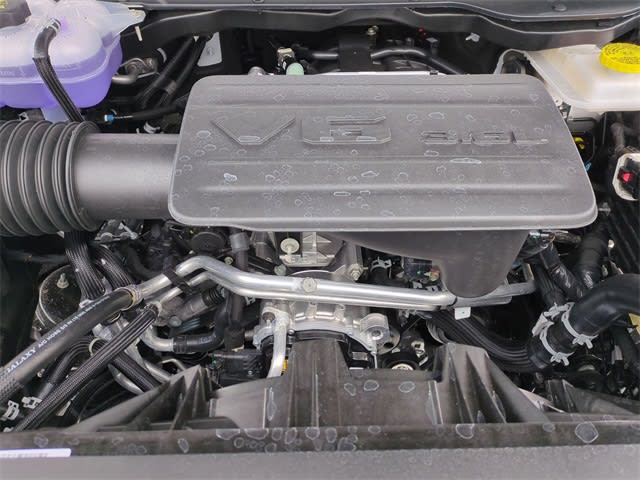 Thumbnail: 2025 RAM 1500 - 9