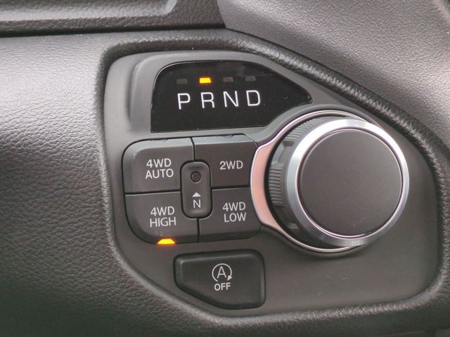 Thumbnail: 2025 RAM 1500 - 34