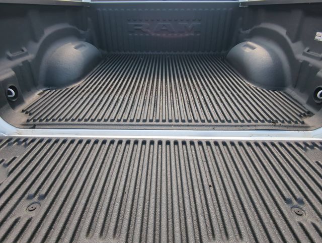 Thumbnail: 2025 RAM 1500 - 17