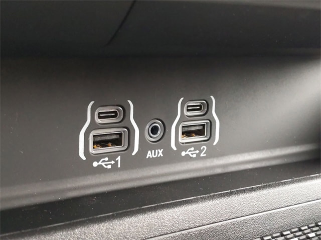 Thumbnail: 2025 RAM 1500 - 35