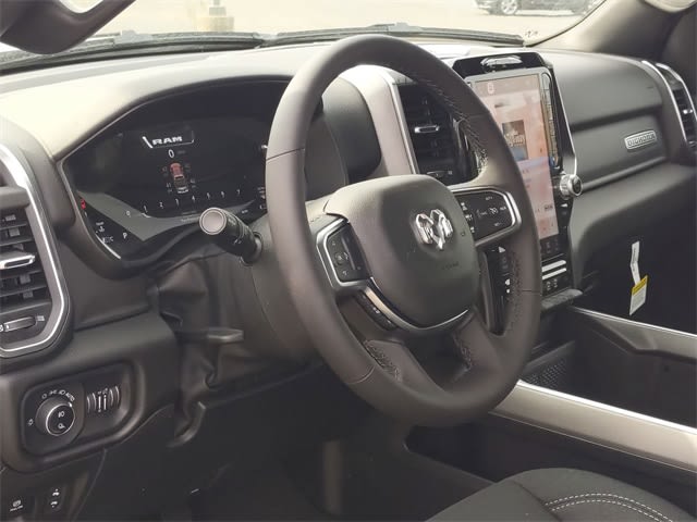 Thumbnail: 2025 RAM 1500 - 2