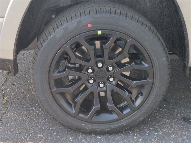 Thumbnail: 2025 RAM 1500 - 8