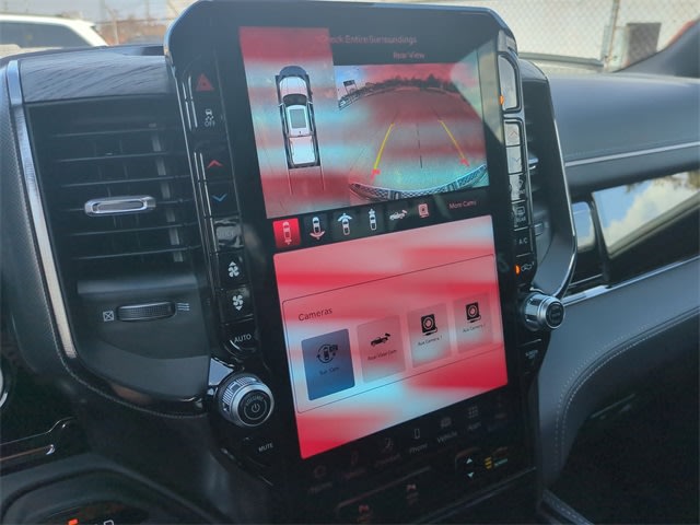 Thumbnail: 2025 RAM 1500 - 33