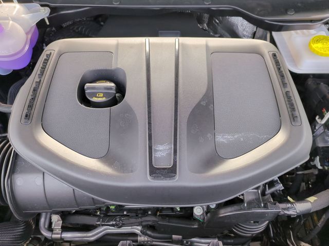 Thumbnail: 2025 RAM 1500 - 9