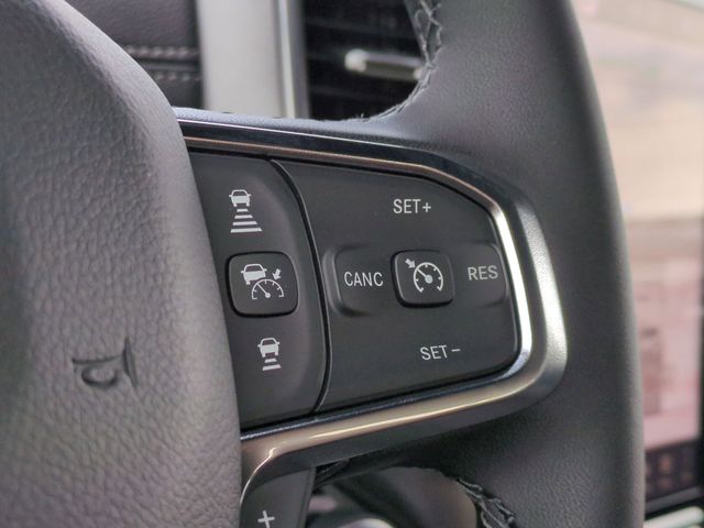 Thumbnail: 2025 RAM 1500 - 30