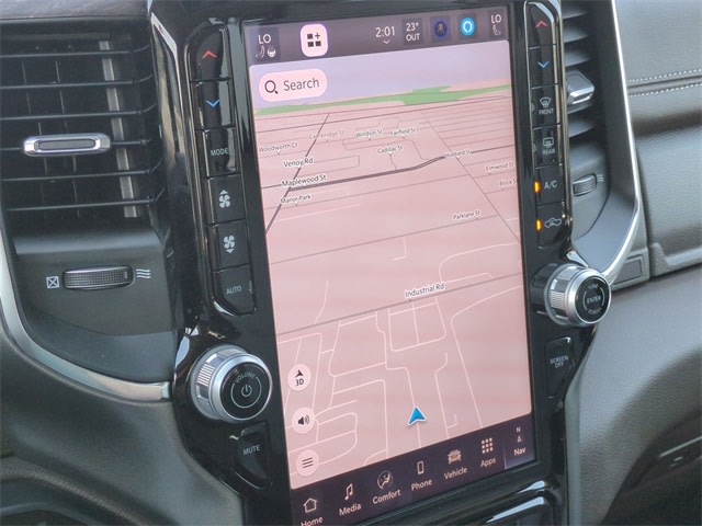 Thumbnail: 2025 RAM 1500 - 32